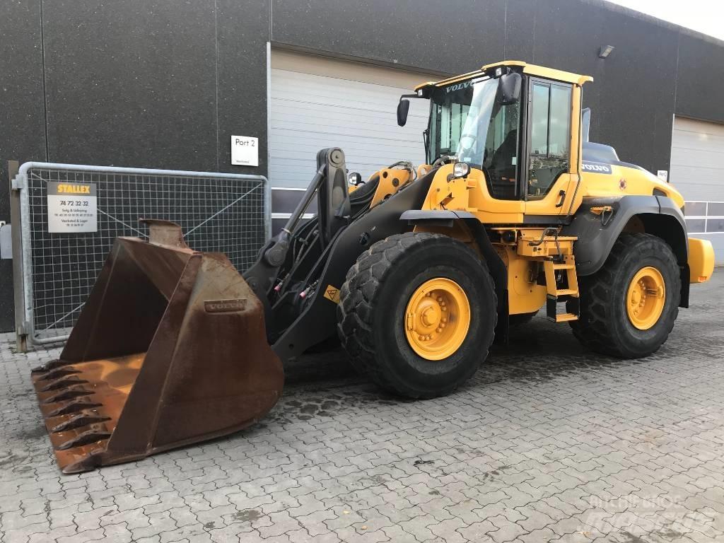 Volvo L120H Naudoti ratiniai krautuvai