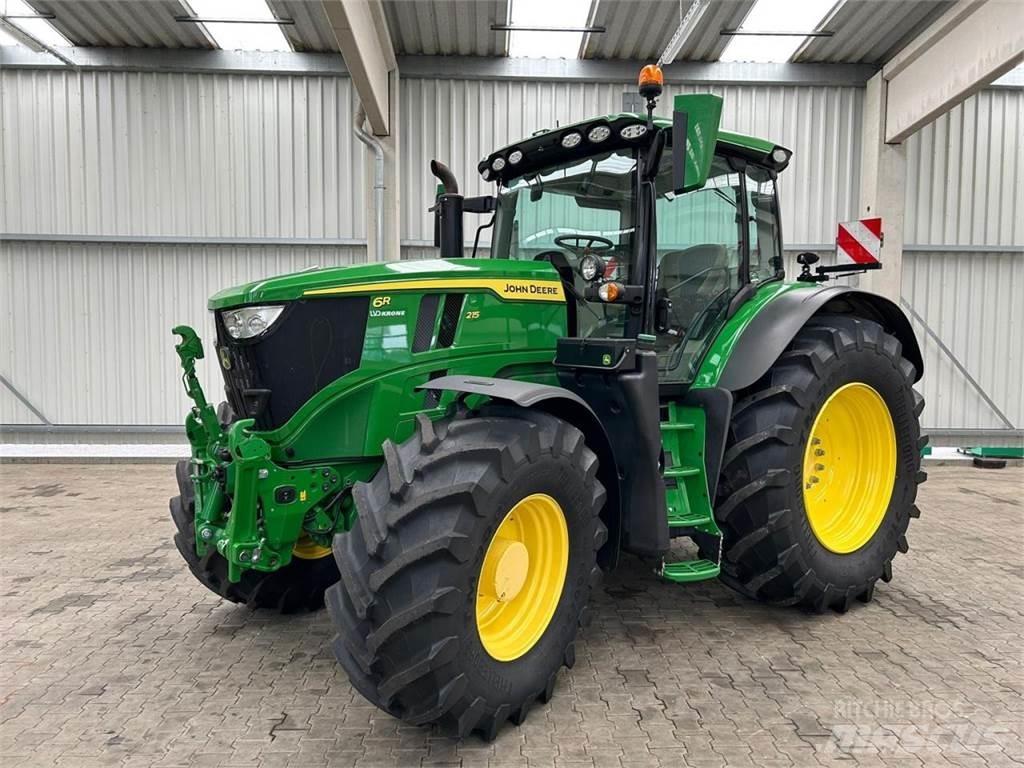 John Deere 6R 215 Traktoriai