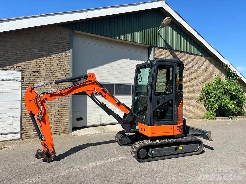 Hitachi ZX26U-6CR Mini ekskavatoriai < 7 t