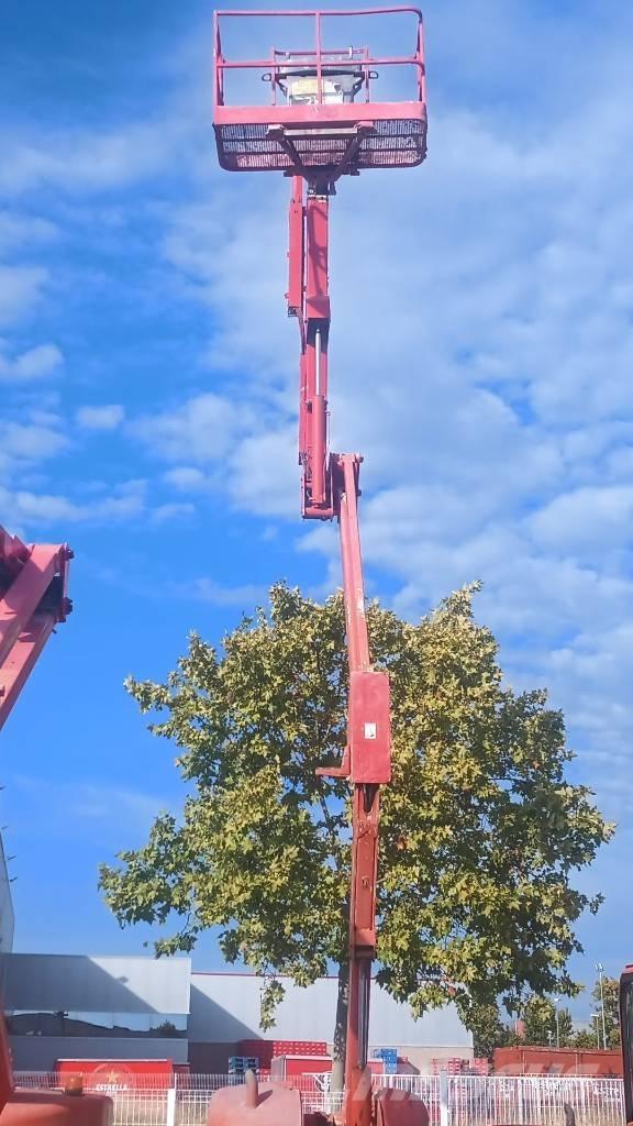 JLG 450 AJS II Alkūniniai keltuvai