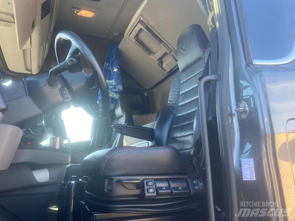Scania S 520 Sunkvežimiai su dengtu kėbulu