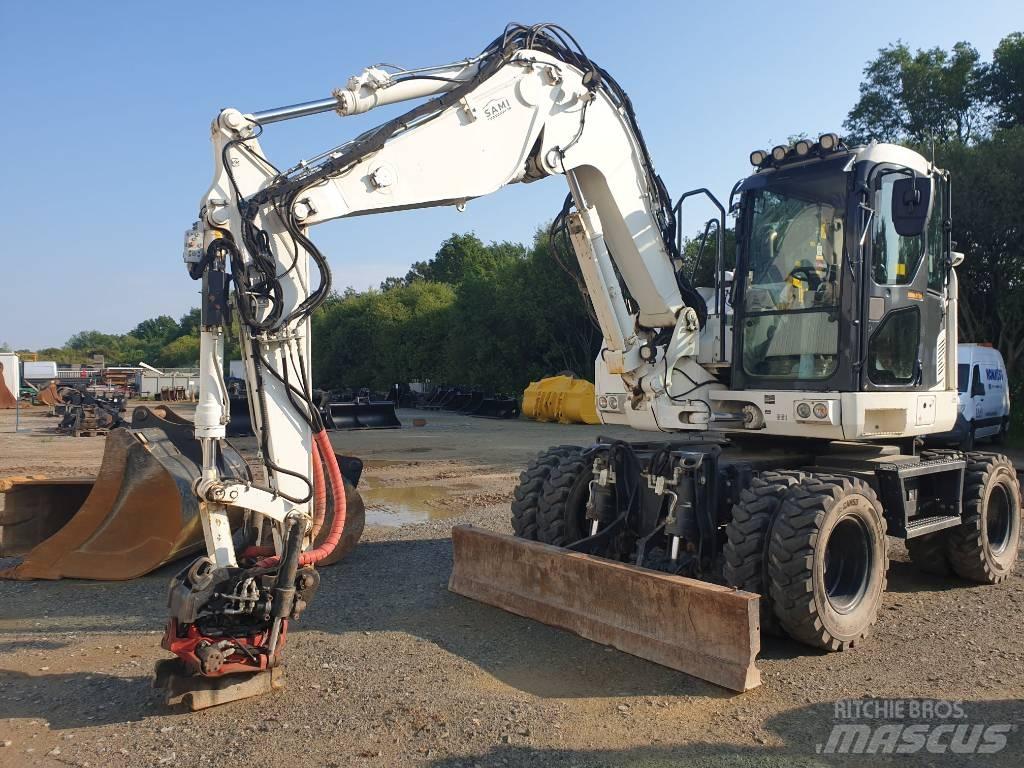 Komatsu PW118MR-11 Ratiniai ekskavatoriai