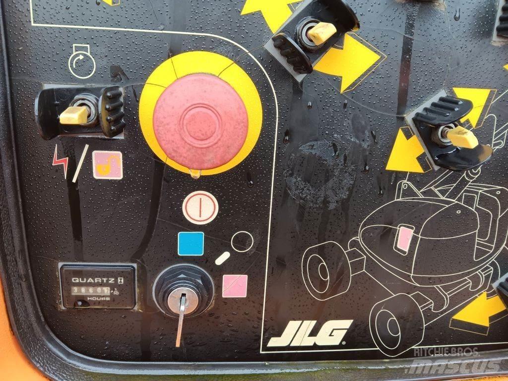 JLG 600AJ Alkūniniai keltuvai