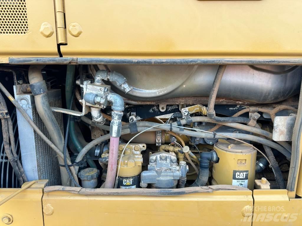 CAT D 6 N XL Vikšriniai buldozeriai