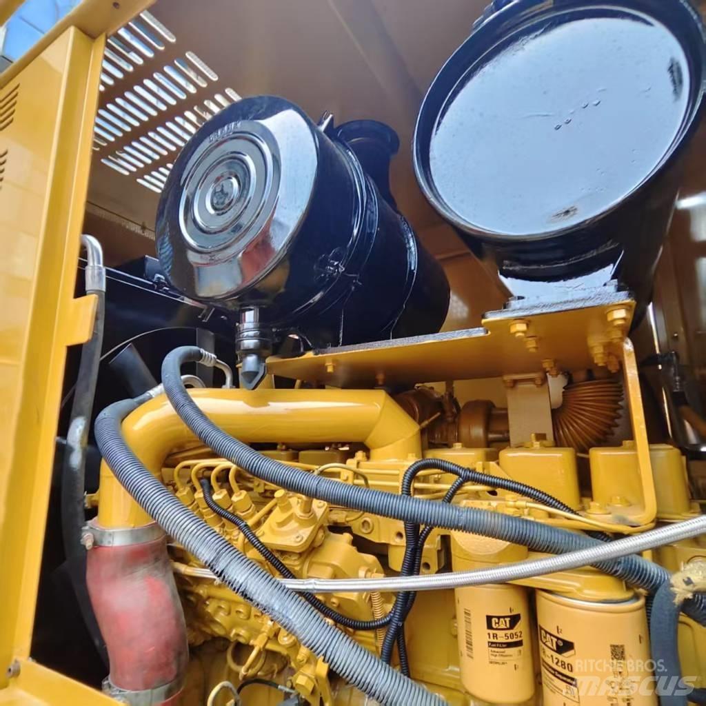 CAT 120 H Greideriai
