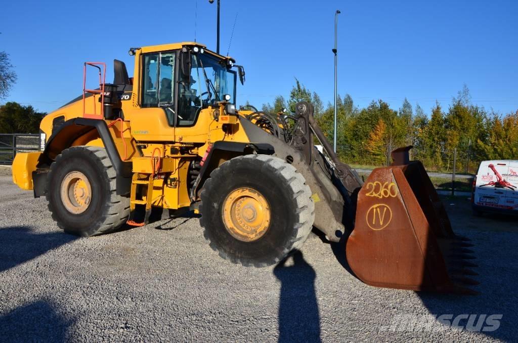 Volvo L 180 H Naudoti ratiniai krautuvai