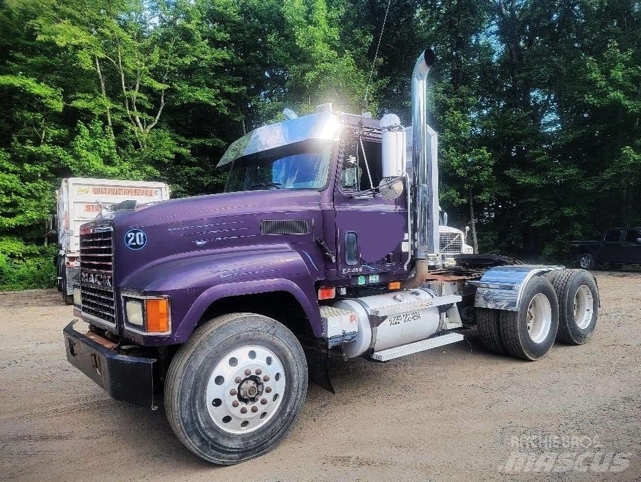 Mack CH 613 Naudoti vilkikai