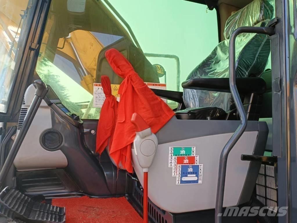 Komatsu PC 200-8 Vikšriniai ekskavatoriai