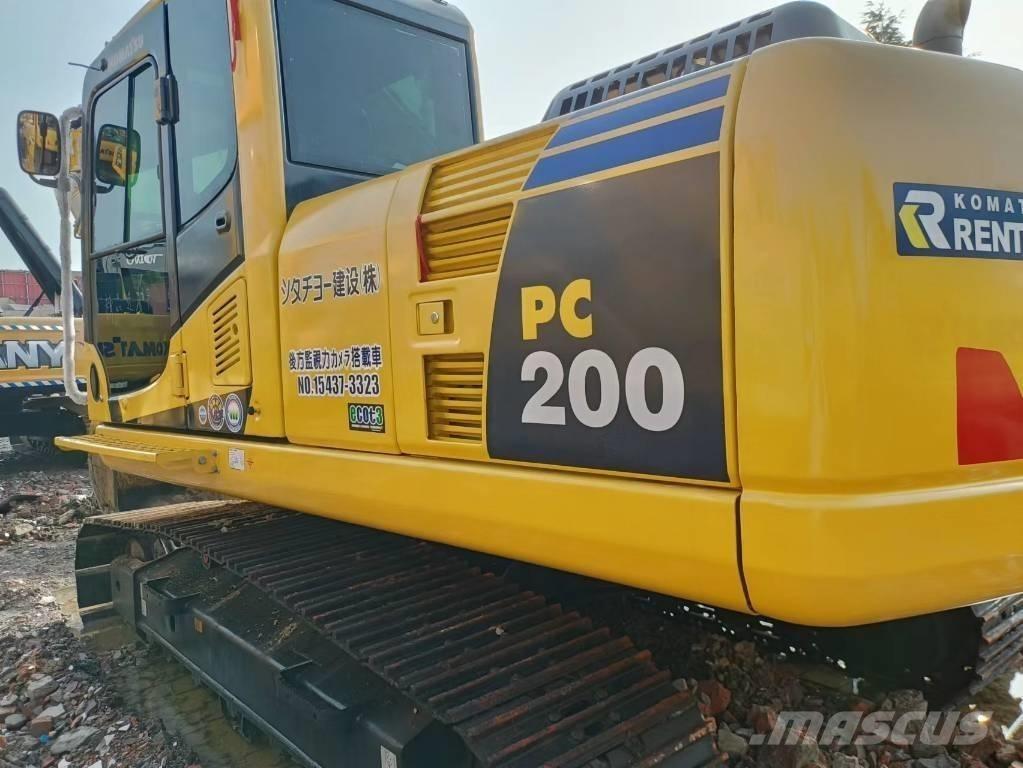 Komatsu PC 200-8 Vikšriniai ekskavatoriai