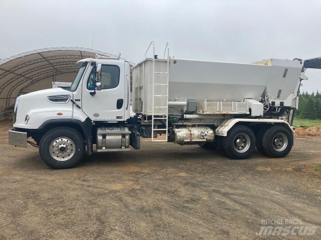 Freightliner SD 114 Betonvežiai