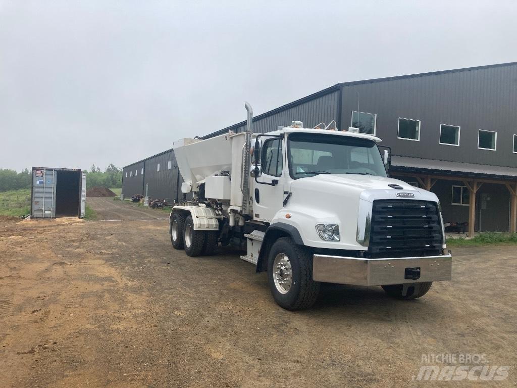 Freightliner SD 114 Betonvežiai