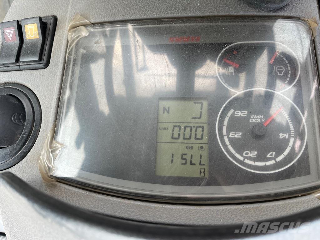 CLAAS Arion 610 C Traktoriai