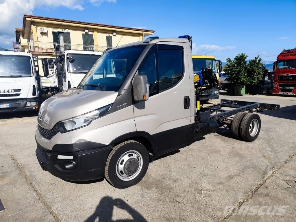 Iveco Daily 35-130 Automobiliniai kranai