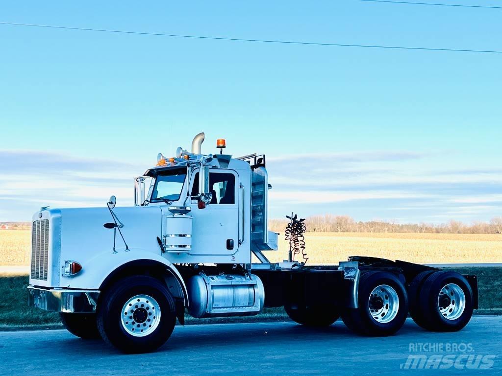 Peterbilt 367 Naudoti vilkikai