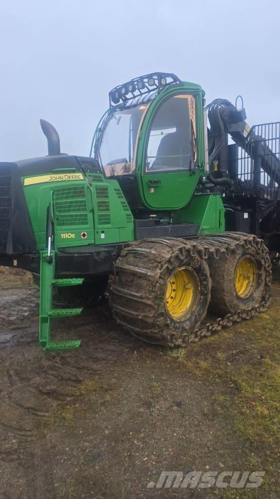 John Deere 1110 E Naudoti miškovežiai (Forvarderiai)