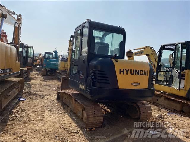 Hyundai 60 Vikšriniai ekskavatoriai