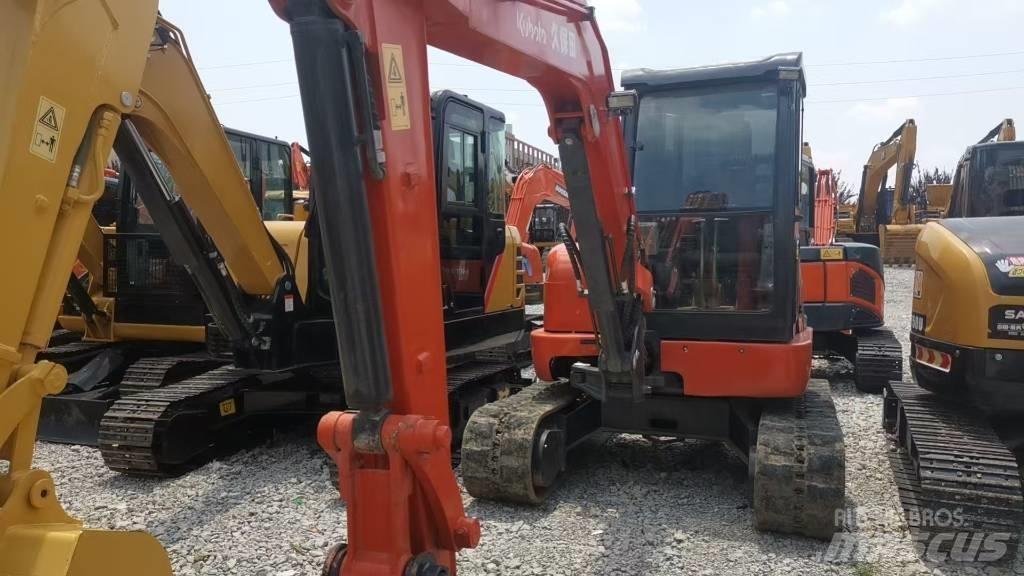 Kubota KX155 Vikšriniai ekskavatoriai