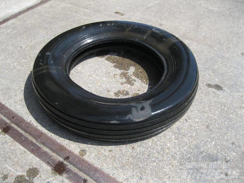 Pirelli 6.00-16 band Padangos, ratai ir ratlankiai