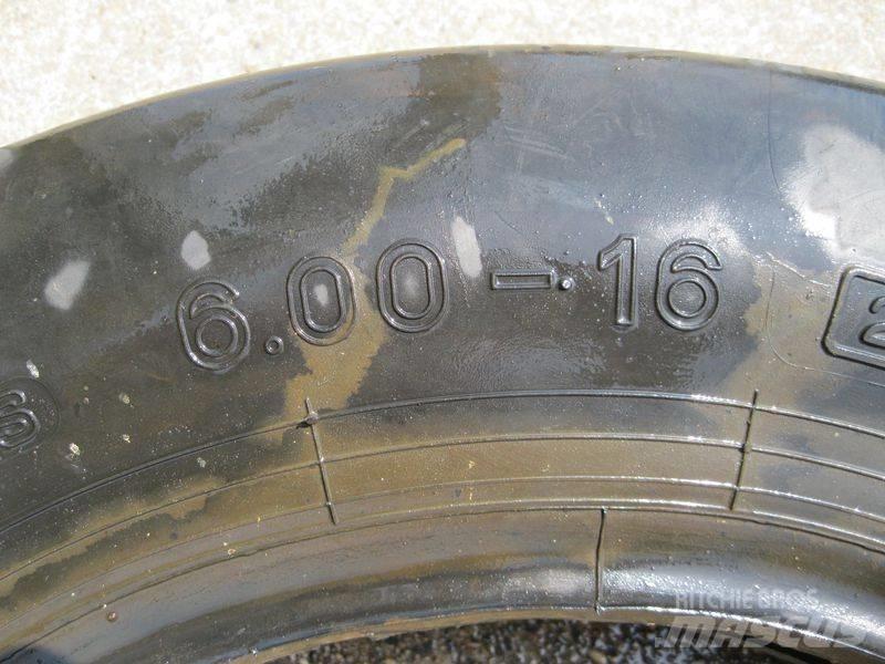 Pirelli 6.00-16 band Padangos, ratai ir ratlankiai