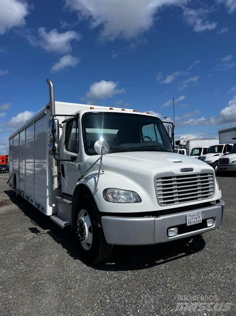 Freightliner M2 106 Gėrimų tiekimo sunkvežimiai