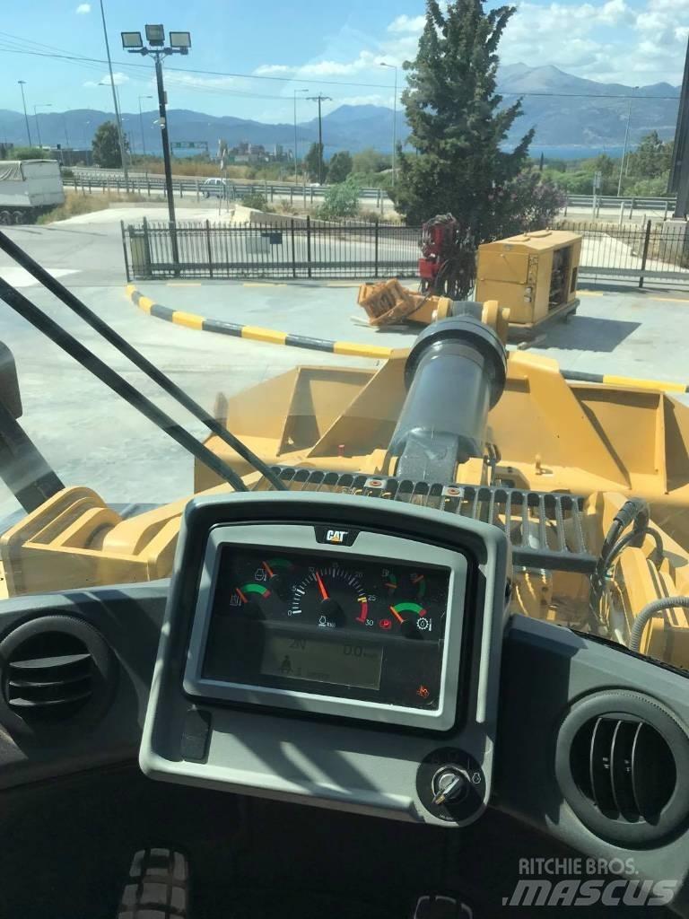 CAT 972M Naudoti ratiniai krautuvai