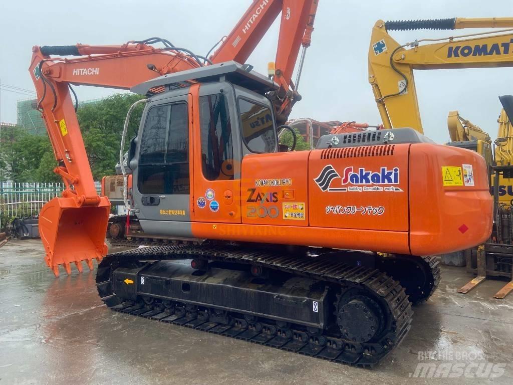 Hitachi ZX 200 Vikšriniai ekskavatoriai