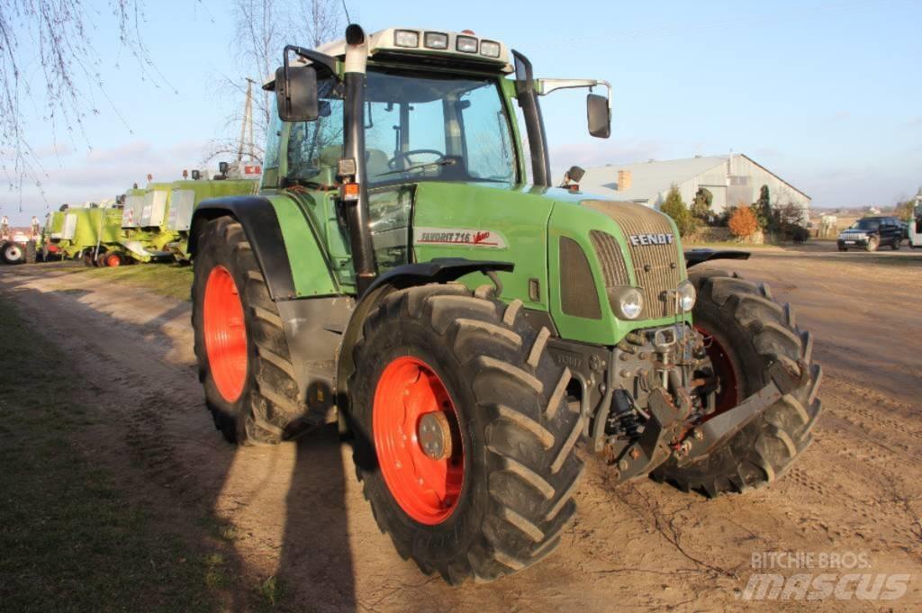 Fendt 716 Traktoriai