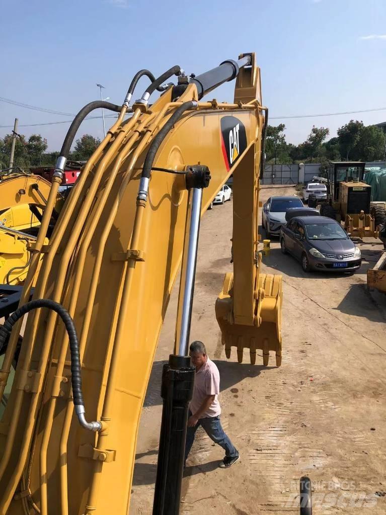 CAT 320 D Vikšriniai ekskavatoriai