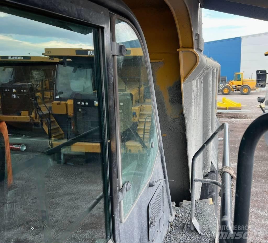 CAT 775 G Atliekų išvežimo technika
