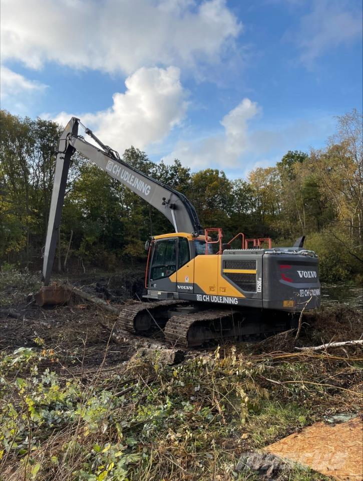 Volvo 250E LR Vikšriniai ekskavatoriai