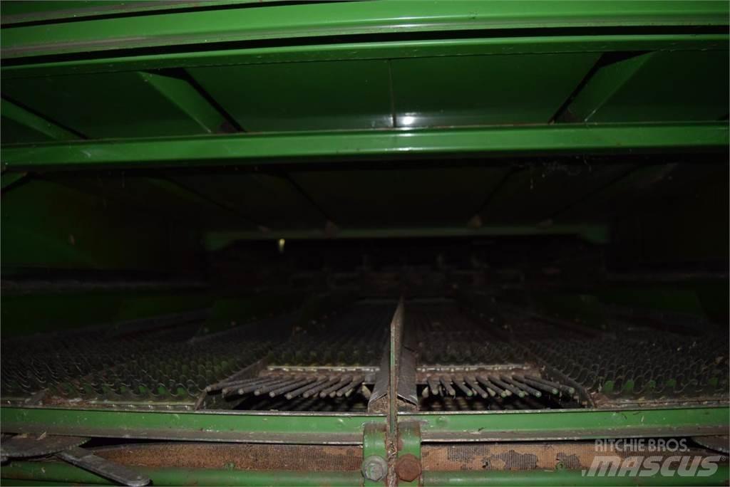 John Deere 2066 Derliaus nuėmimo kombainai