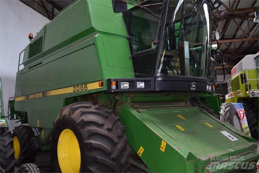 John Deere 2066 Derliaus nuėmimo kombainai