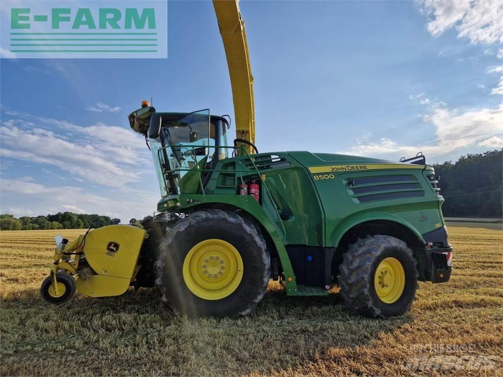John Deere 8500 Pašarų ruošimo technika