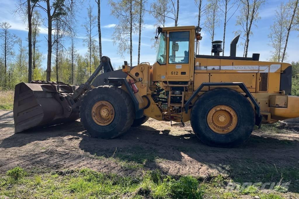 Volvo L 220 Naudoti ratiniai krautuvai