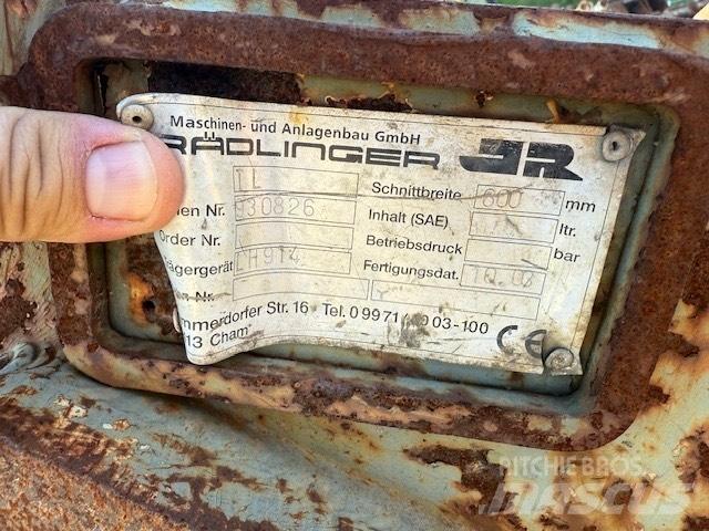 Liebherr R914 600 MM Tranšėjų kasimo technika