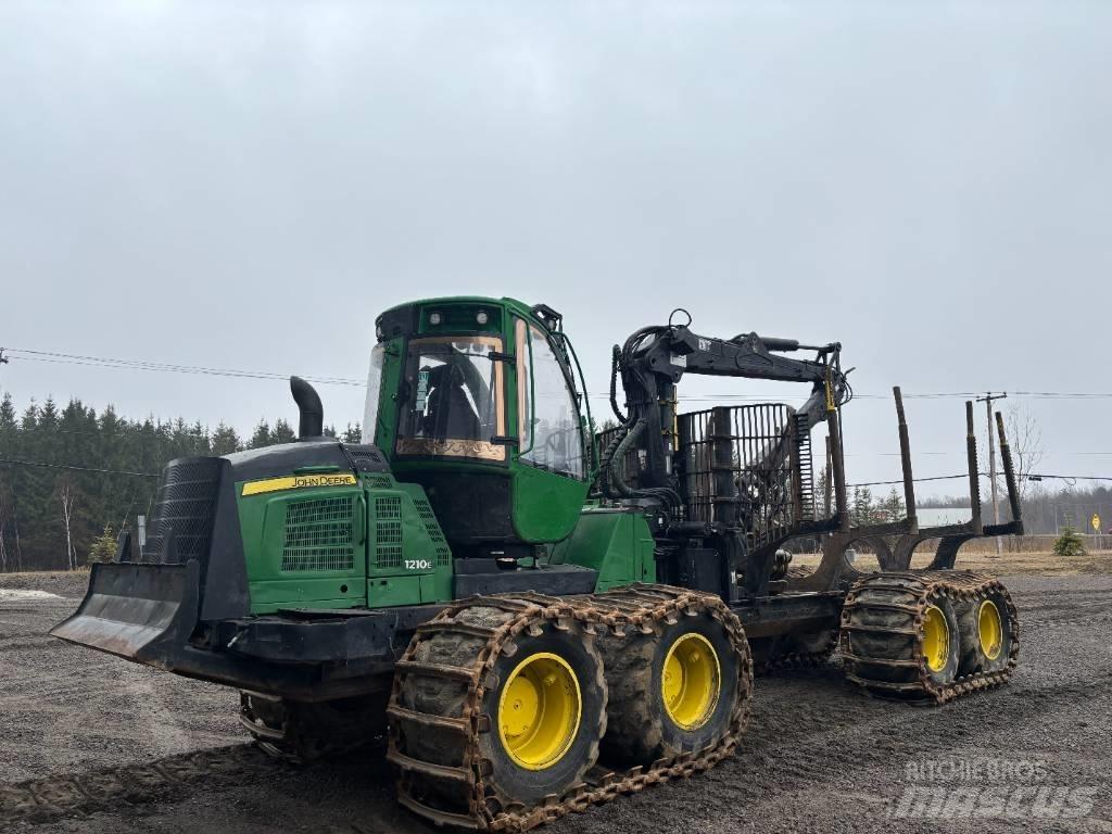 John Deere 1210 E Naudoti miškovežiai (Forvarderiai)