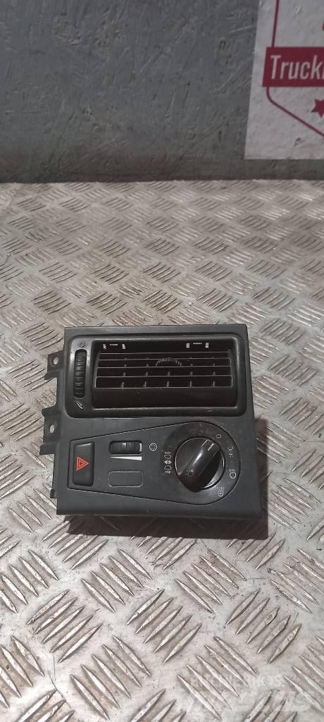 Volvo FH 12    20953569 Kabinos ir salonai