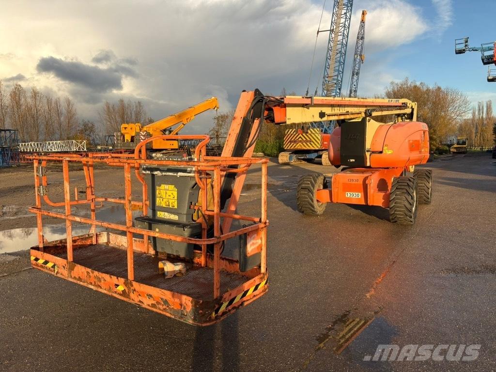 JLG 800 AJ Alkūniniai keltuvai