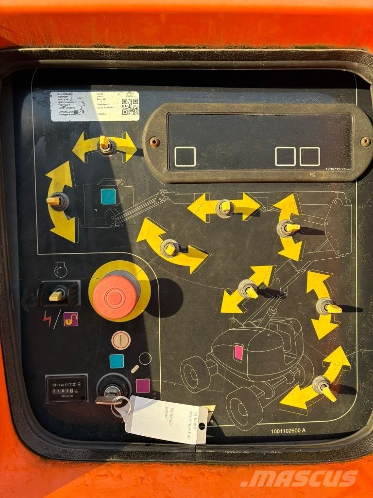 JLG 800 AJ Alkūniniai keltuvai