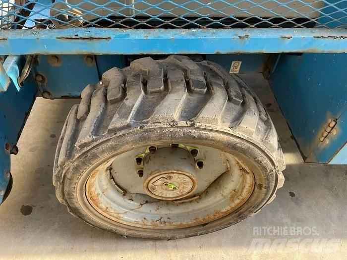 Genie GS4390RT Žirkliniai keltuvai