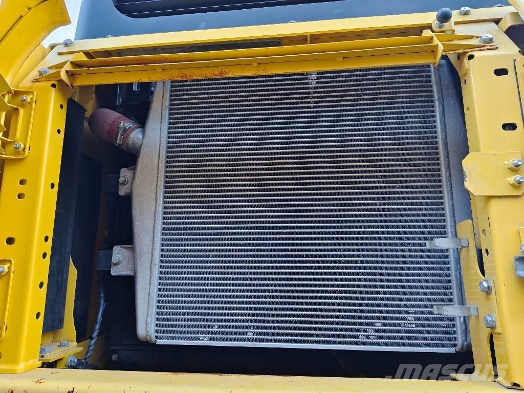 Komatsu PC 400-8 Vikšriniai ekskavatoriai