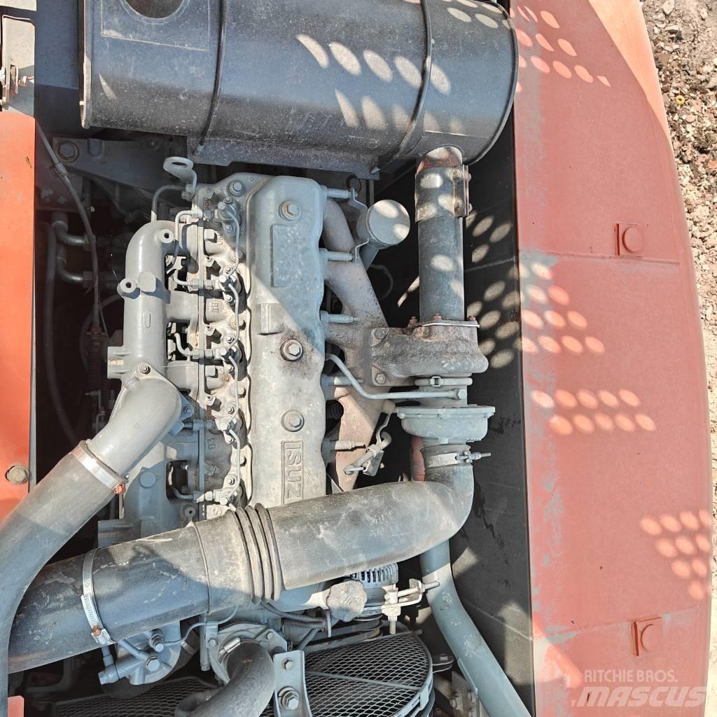 Hitachi 200-5G Vikšriniai ekskavatoriai