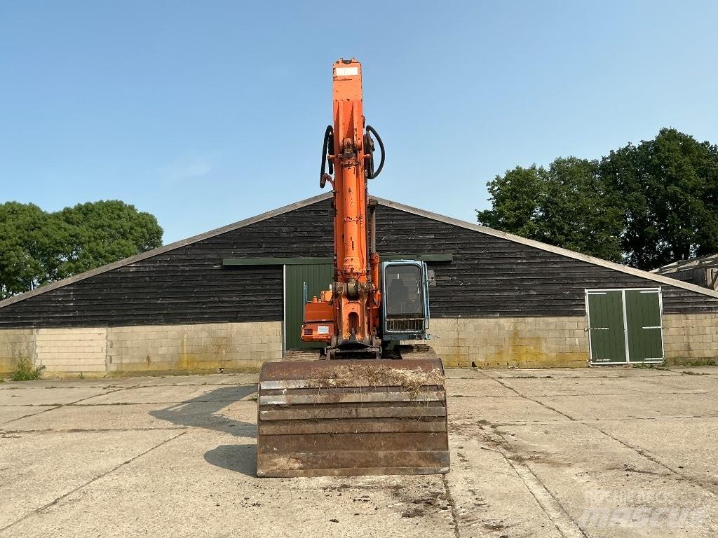 Hitachi EX300-3 Vikšriniai ekskavatoriai