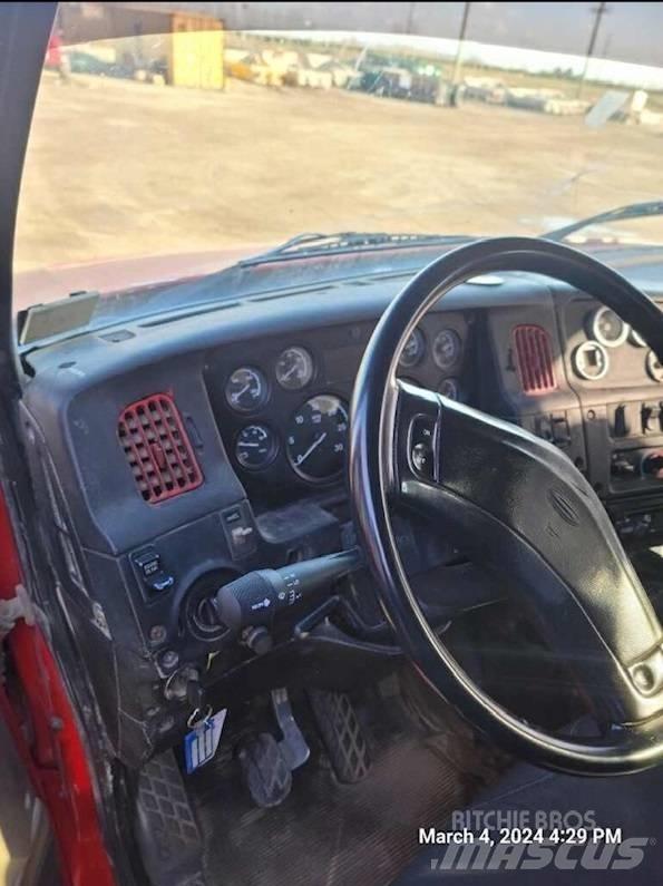 Sterling L 9500 Savivarčių priekabų vilkikai