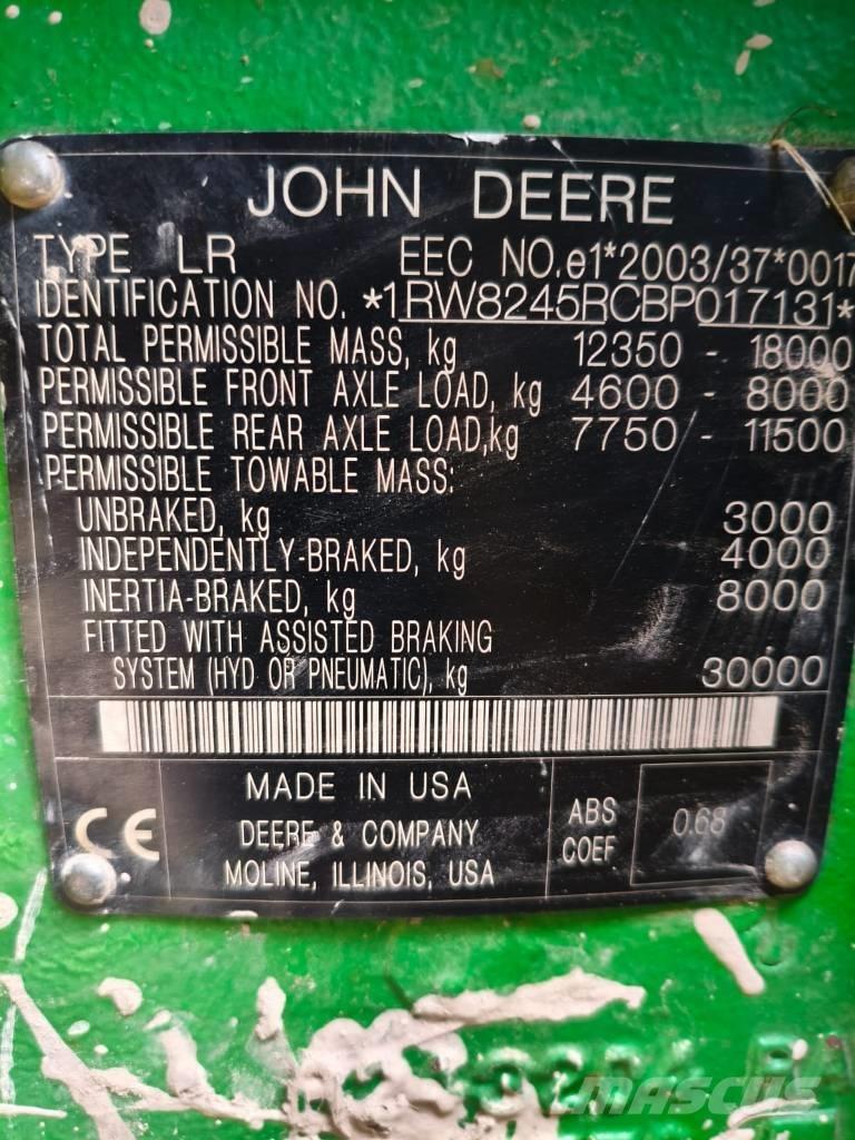 John Deere 8245 R Traktoriai