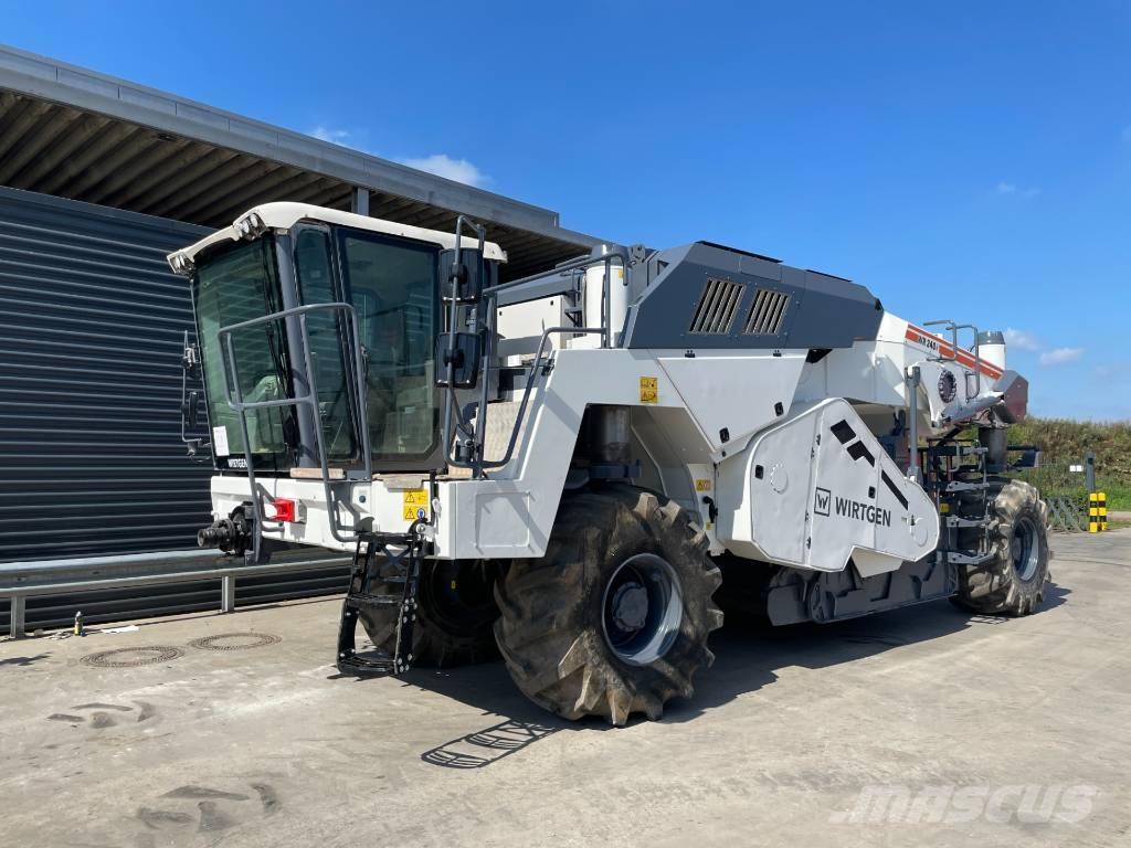Wirtgen WR 240i Asfalto perdirbimo technika