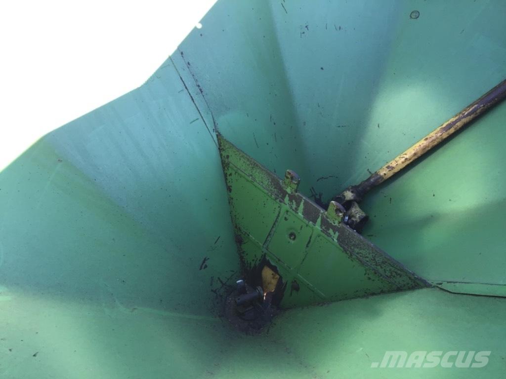 Amazone ZA-E1002 Mineralinių trąšų barstytuvai