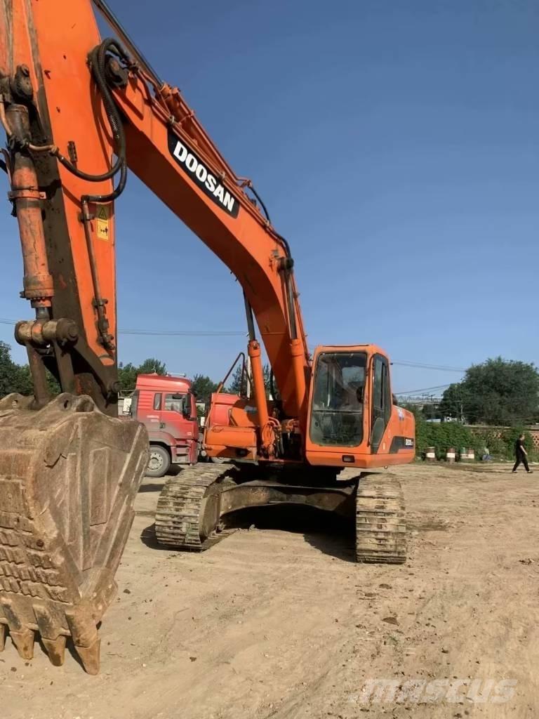Doosan DH300 Vikšriniai ekskavatoriai