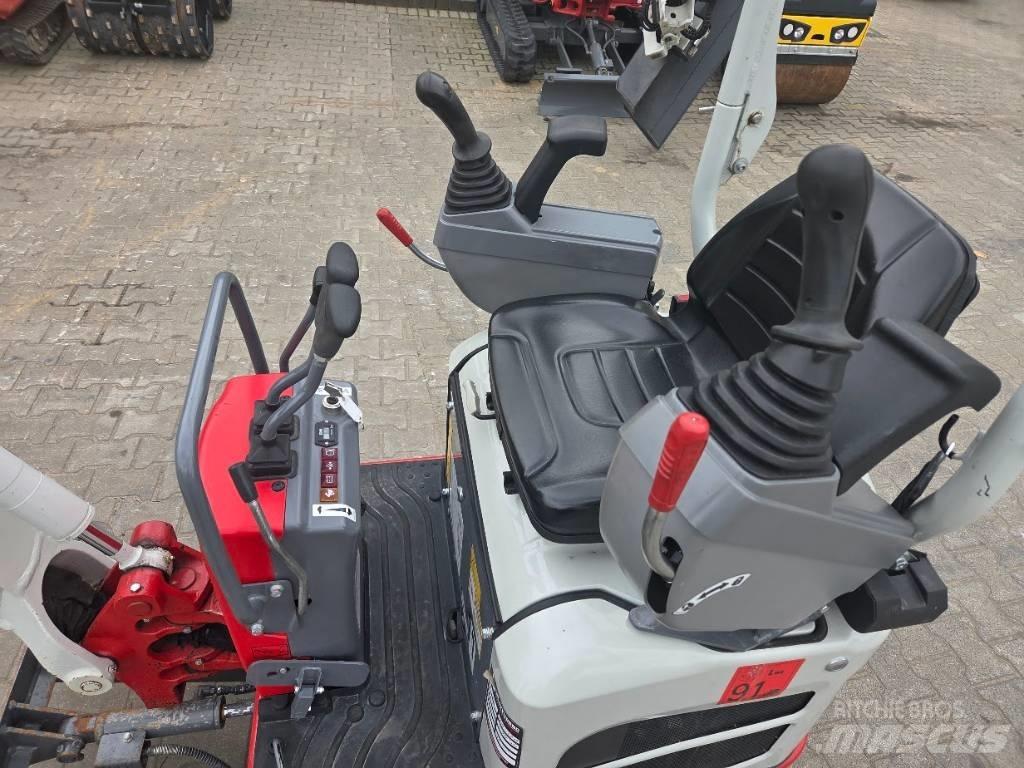 Takeuchi TB 210 R Mini ekskavatoriai < 7 t