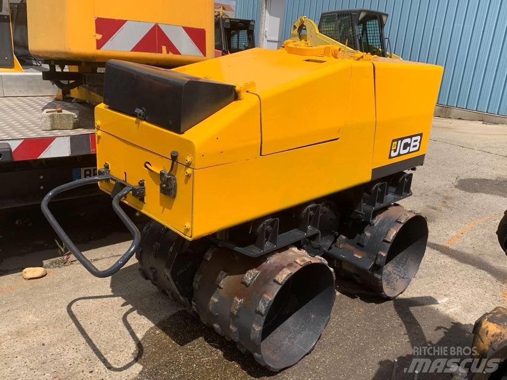 JCB VM 1500 Porinių būgnų volai